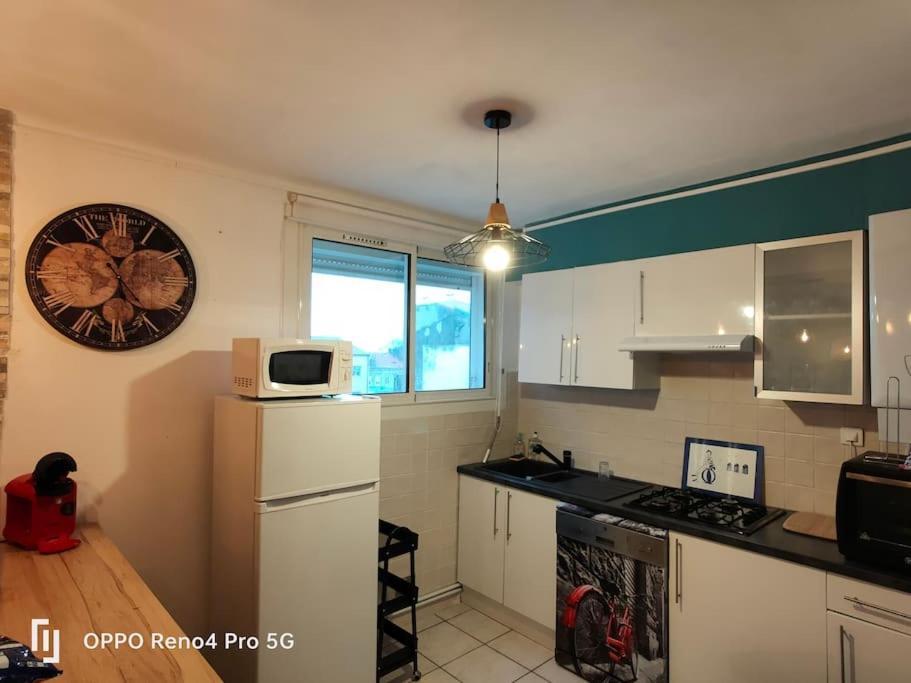 Grand T2 Esprit Loft Coeur De Ville Sète Kültér fotó