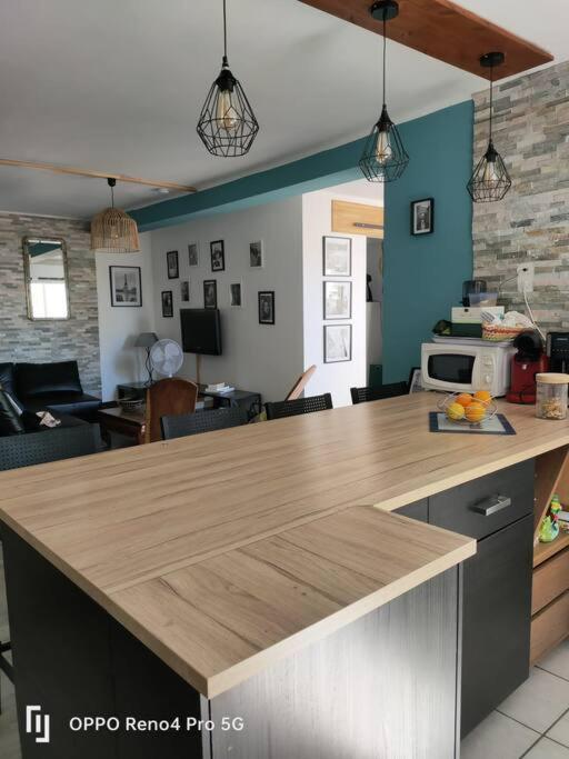 Grand T2 Esprit Loft Coeur De Ville Sète Kültér fotó